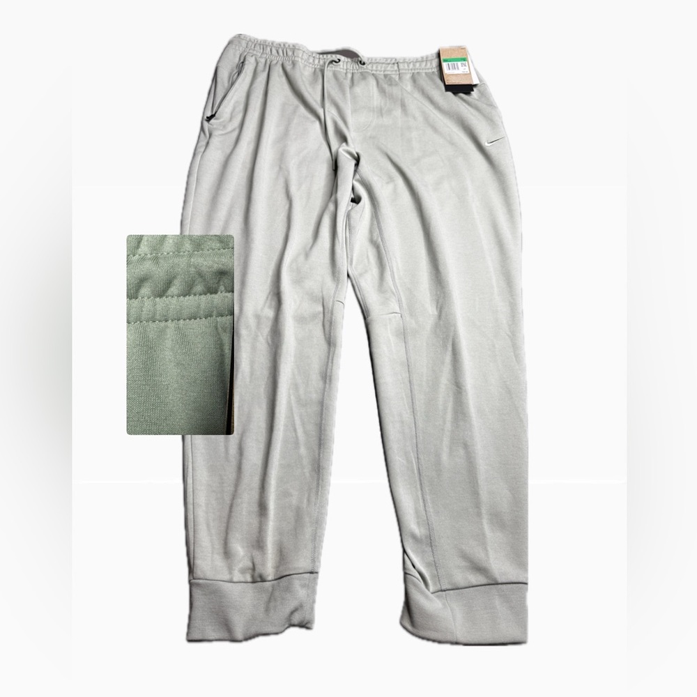 Nike Men’s Green Dri-FIT Standard Fit Joggers